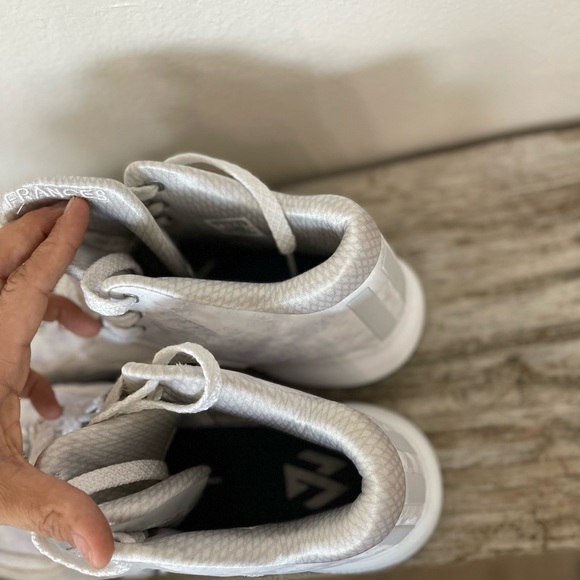 ❌SOLD❌ EUC Adidas Great J Wall Basketball Shoes - Picture 8 of 11